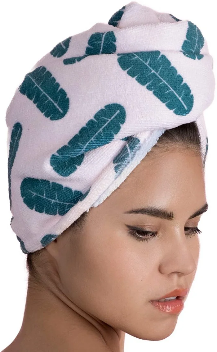 Curly Girl Paquete de 2, toalla de pelo rizado, microfibra grande de 22 x  39 pulgadas, súper absorbente (lavanda)